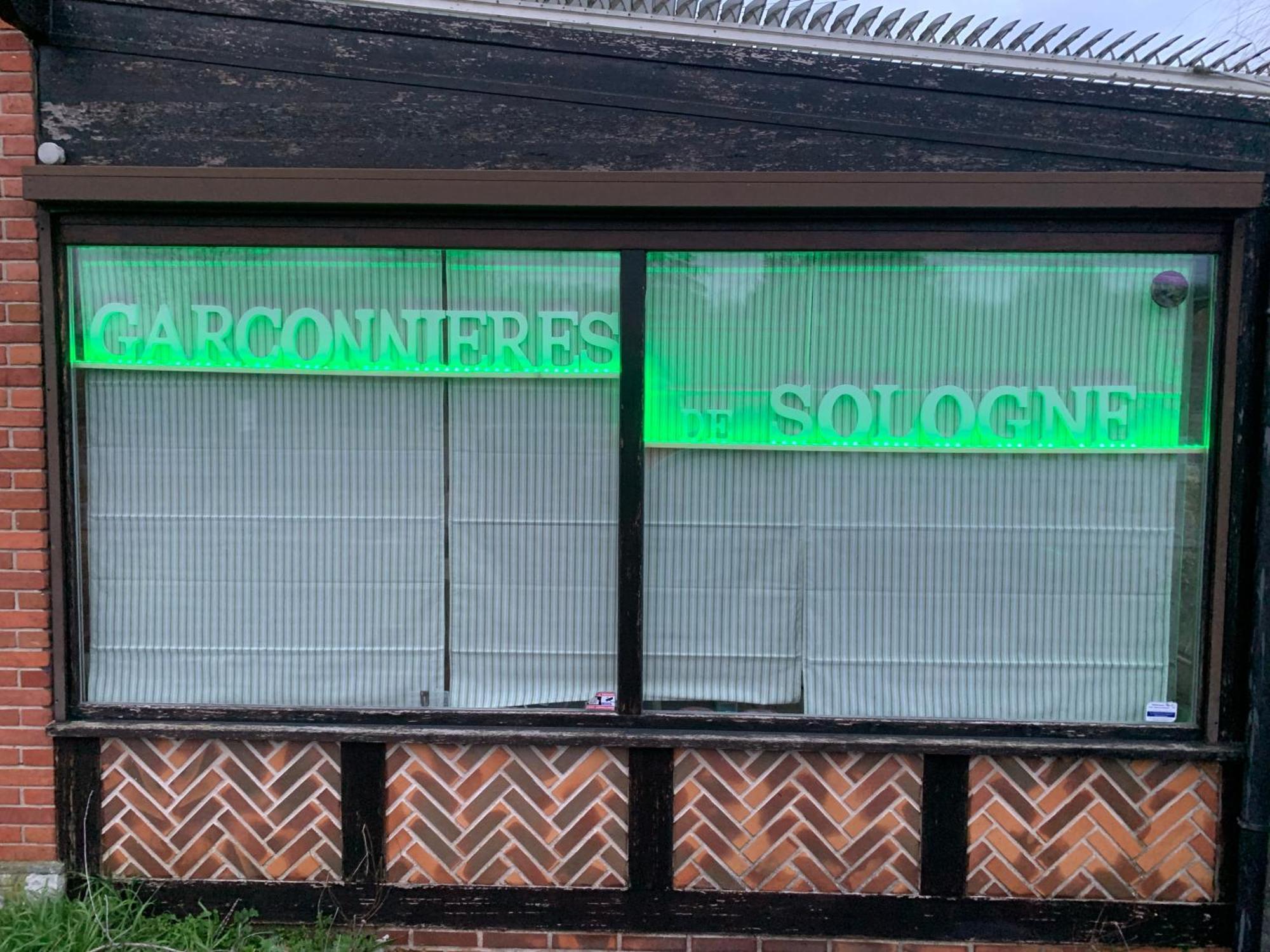 Bed and Breakfast Les Garconnieres De Sologne Salbris Zewnętrze zdjęcie